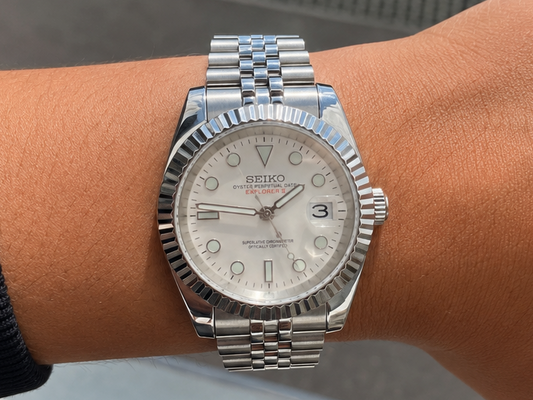 DateJust white